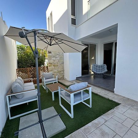 House With 2 Bedrooms And Pool Перволія Екстер'єр фото